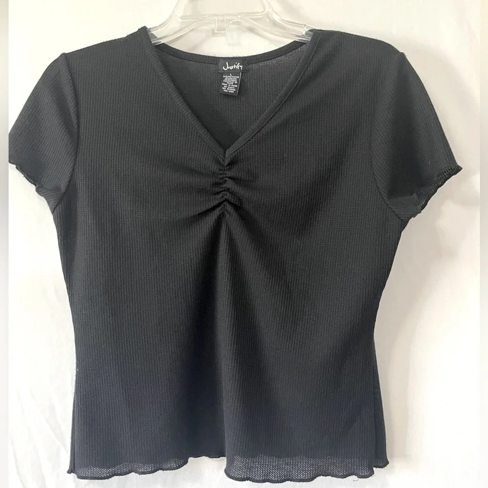 Justify Black Short Sleeve size Large